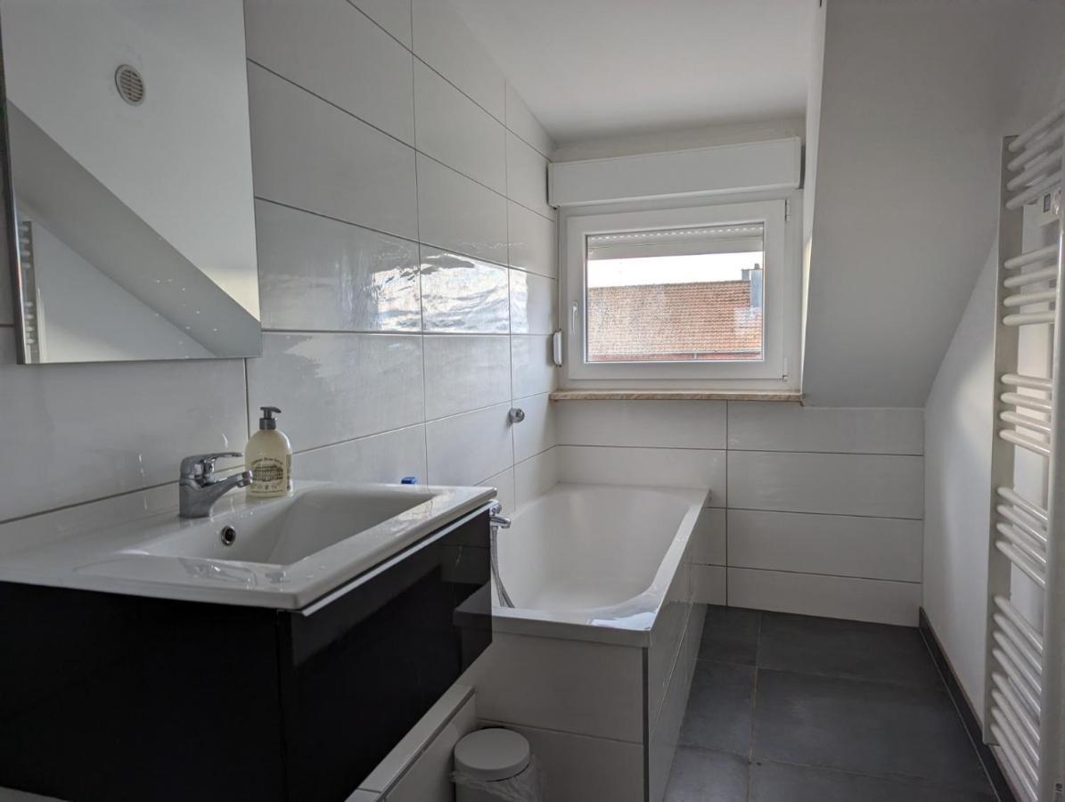 Le Vauban - Appartement 2 Chambres, Salon, Cuisine Equipee, Parking Et Wifi Gratuit Mulhouse Exterior photo