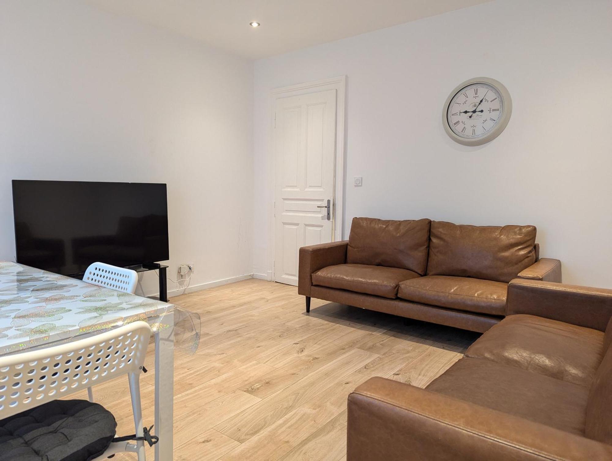 Le Vauban - Appartement 2 Chambres, Salon, Cuisine Equipee, Parking Et Wifi Gratuit Mulhouse Exterior photo